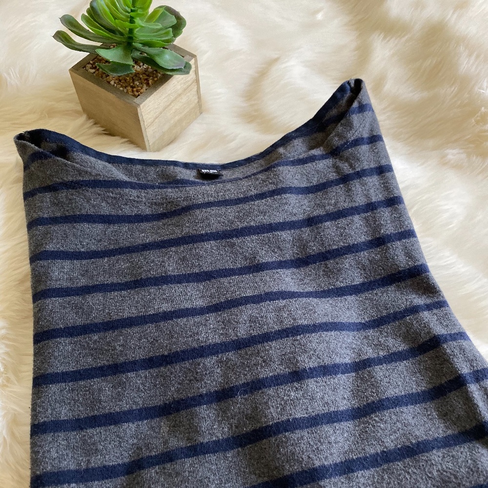 Uniqlo long sleeve✨3/$12✨